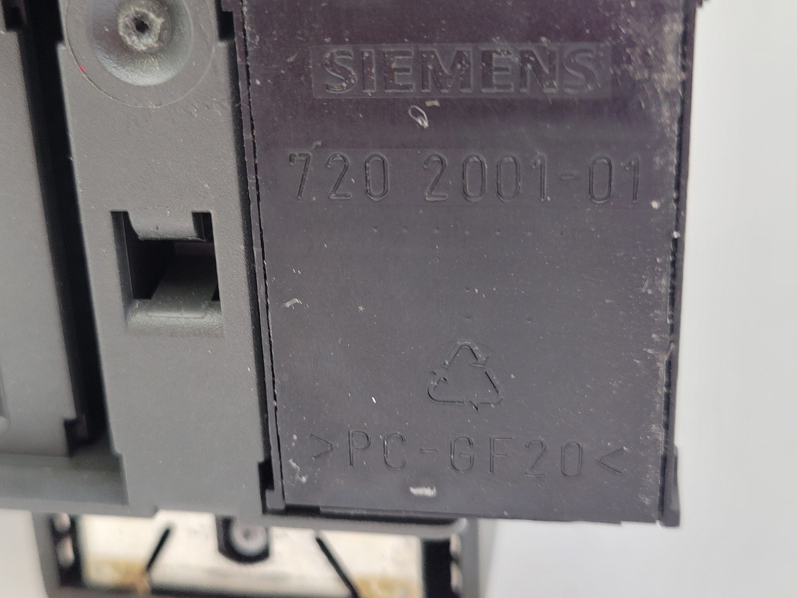 2 PC Siemens 6ES7331-7PF01-0AB0 Analog Input module 8 Analog 2-4 Wire
