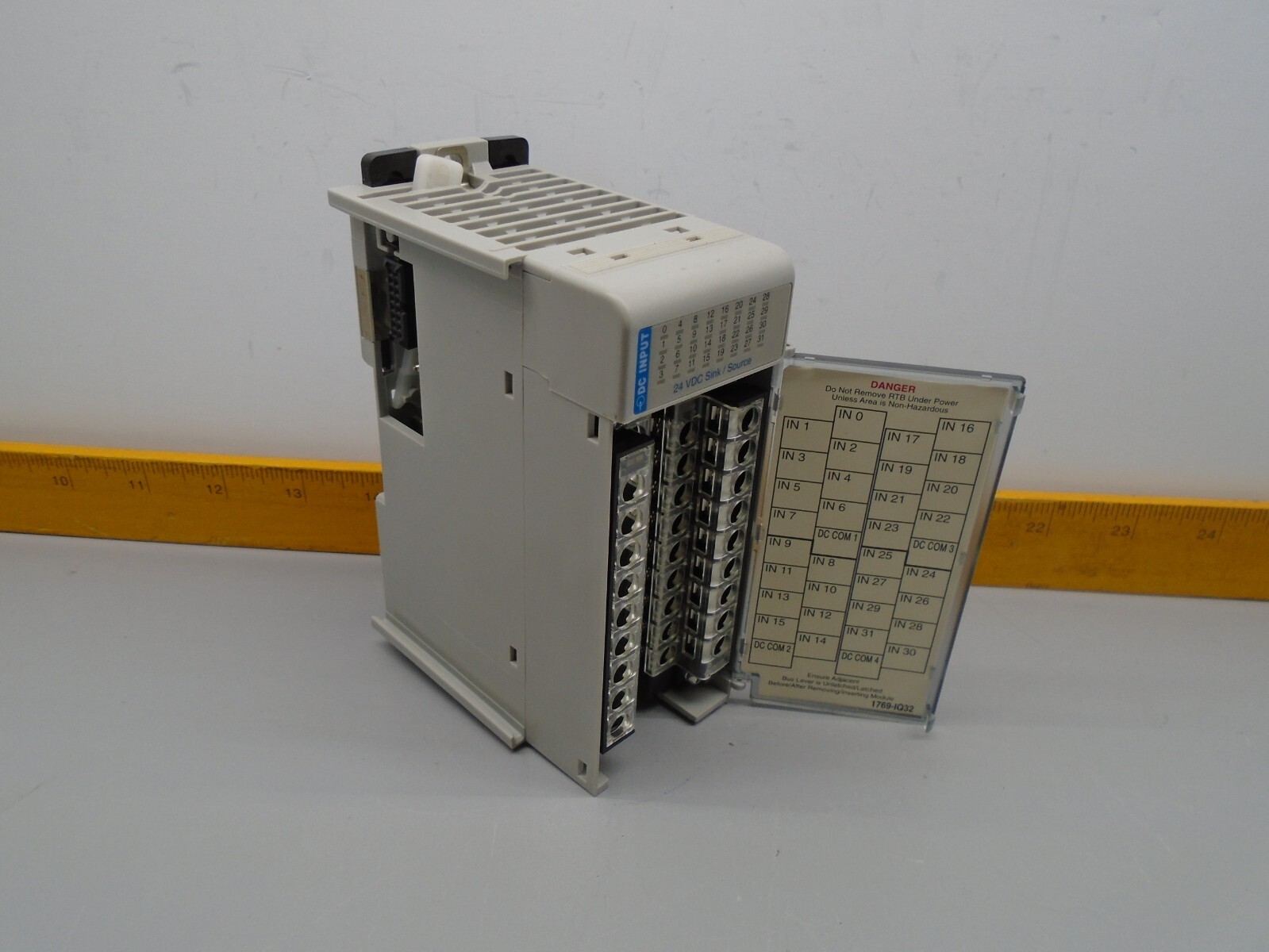 1769-IQ32 Allen Bradley Compact I/O DC Input 1769-1Q32 1769IQ32 N300