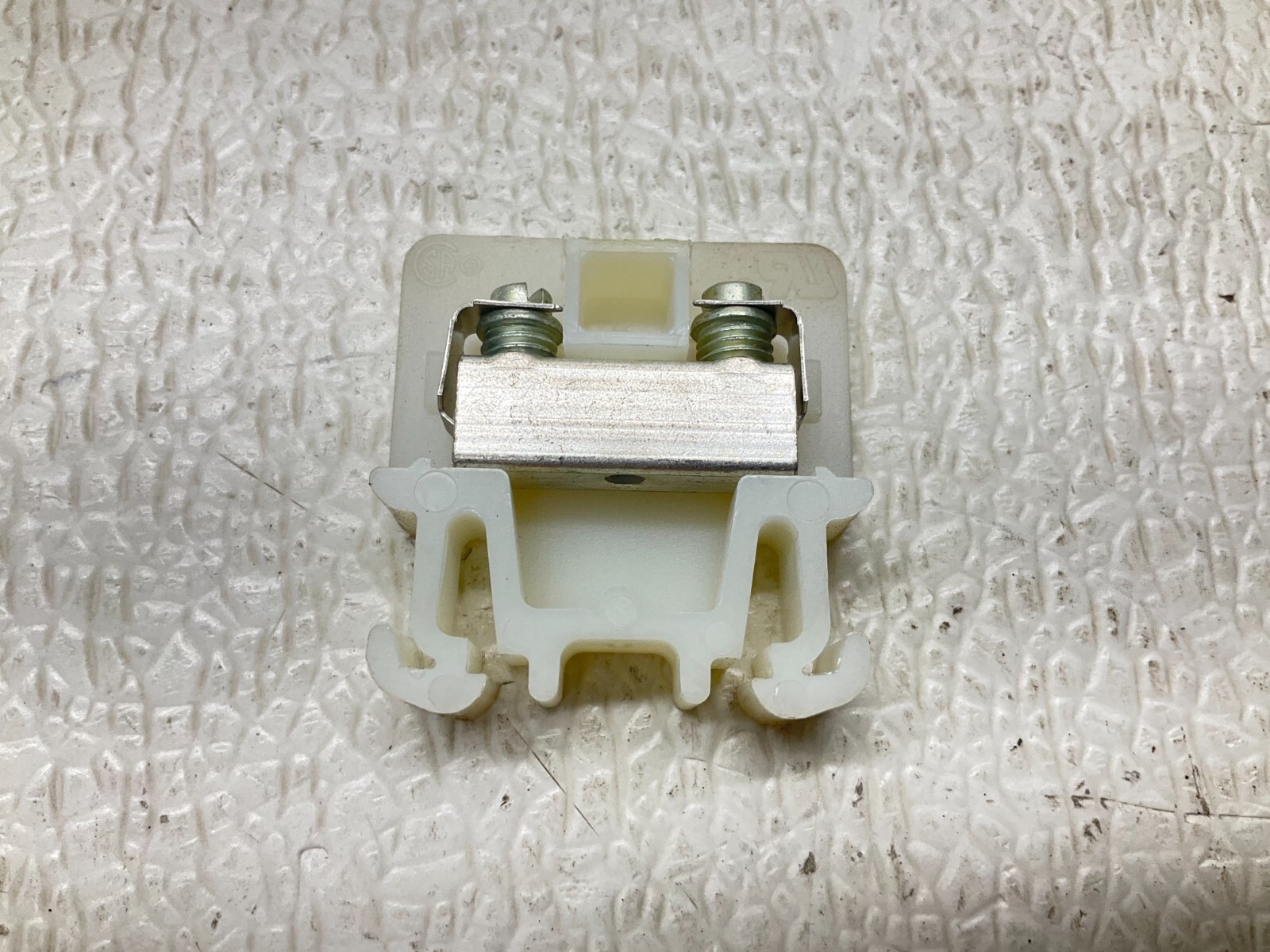 Allen Bradley BUL. 1492 Style CA White Wire Terminal Block Lot of 30 (TBI)