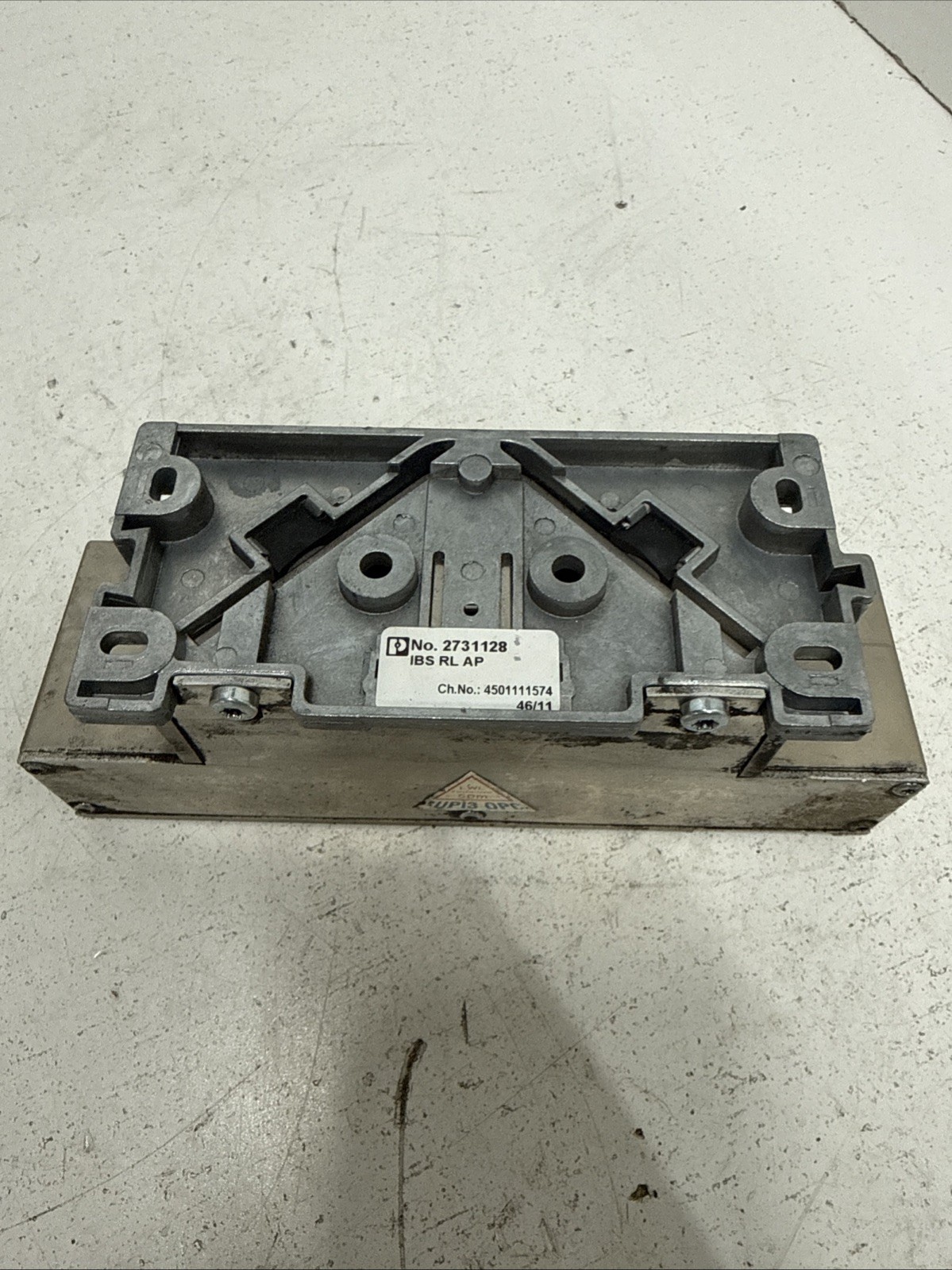 Phoenix Contact 2731571 Rugged Line Module IBS RL 24 DIO 8/8/8-LK-2MBD **USED**