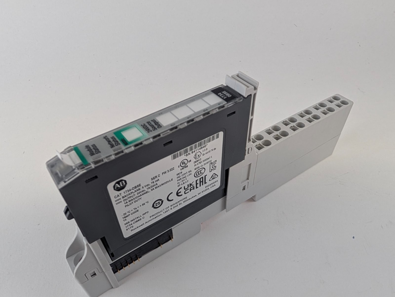 Allen-Bradley 1734-OB8E POINT I/O 24VDC 8-Point Output Module incl. 1734-TOP3