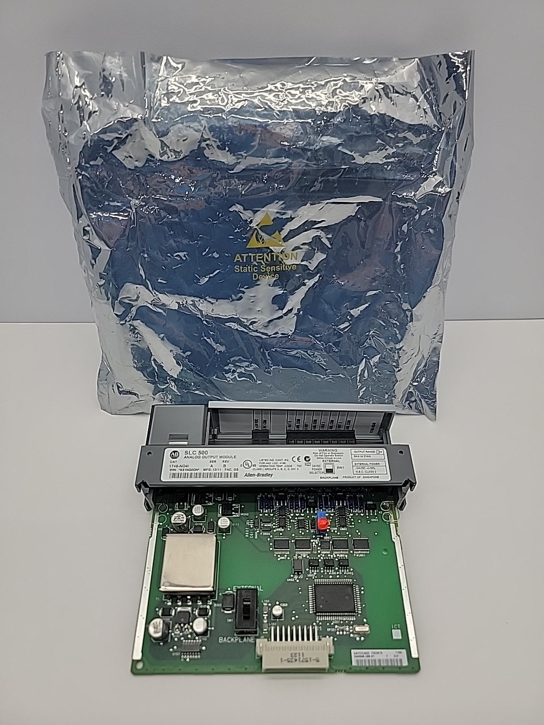 Allen Bradley 1746-NO4I Ser A SLC 500 4 Channel Analog Current Output Module PLC