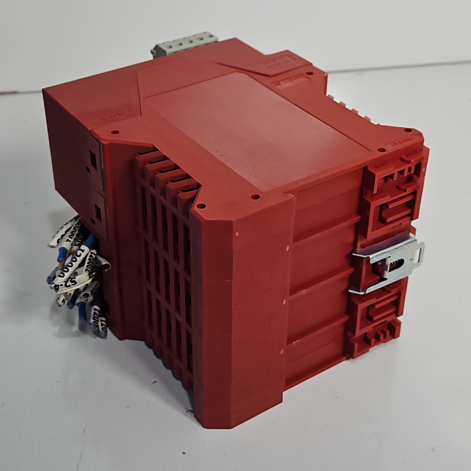 Allen Bradley 1752-L24BBB SmartGuard 600 Electric Connector Block Module Unit