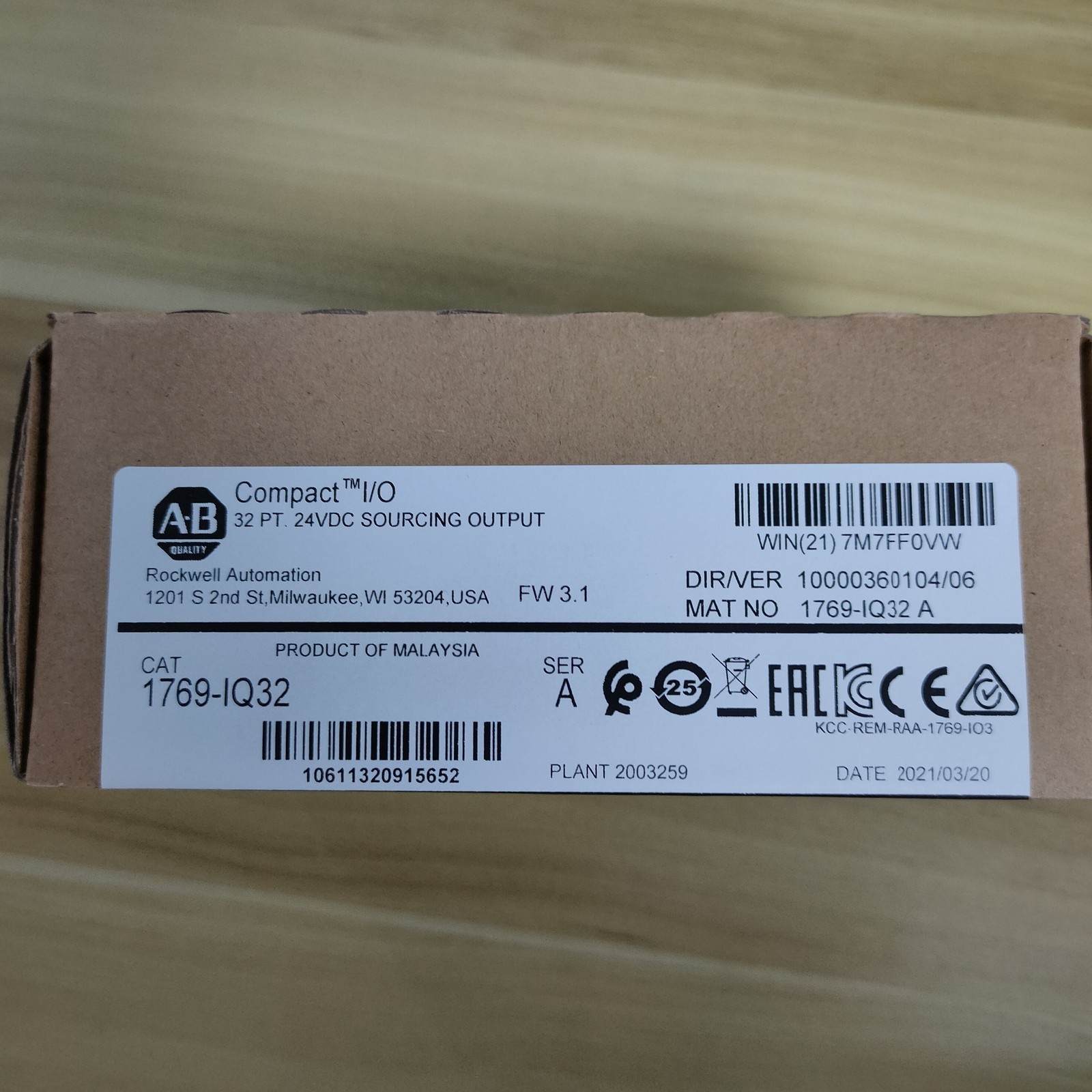 AB 1769-IQ32 SER A CompactLogix 24VDC Input Module New Factory Sealed TX Stock
