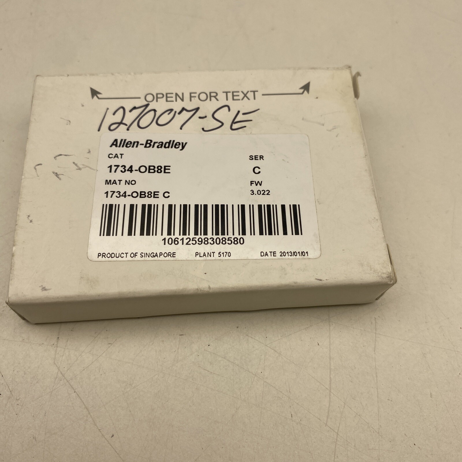 Allen-Bradley 1734-OB8E AB Ser C Point I/O 8-Point Output Module PLC. new