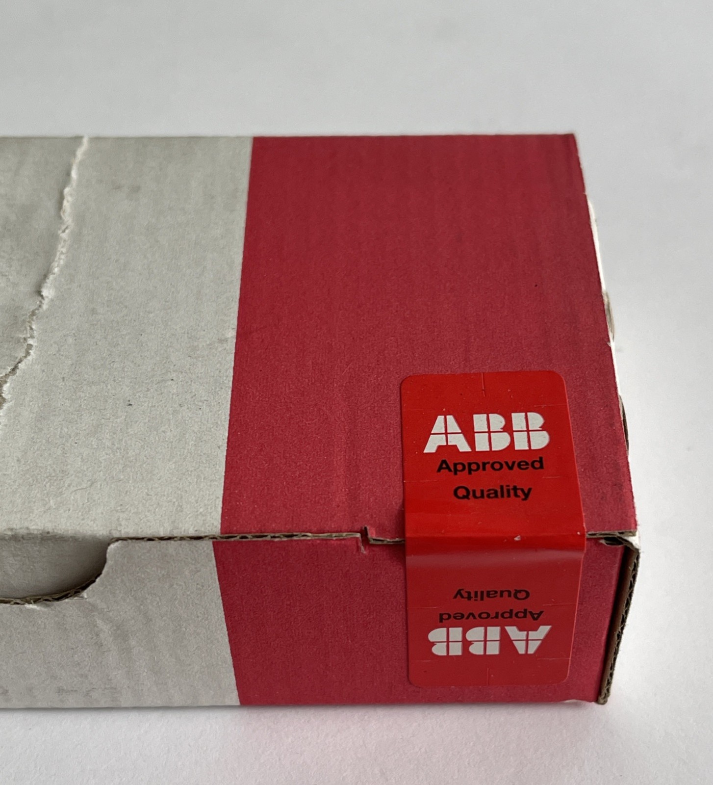 ABB 1SAP270000R0001 Digital Input / Output Module DC541-CM B5 8DC 24VDC/0.5A