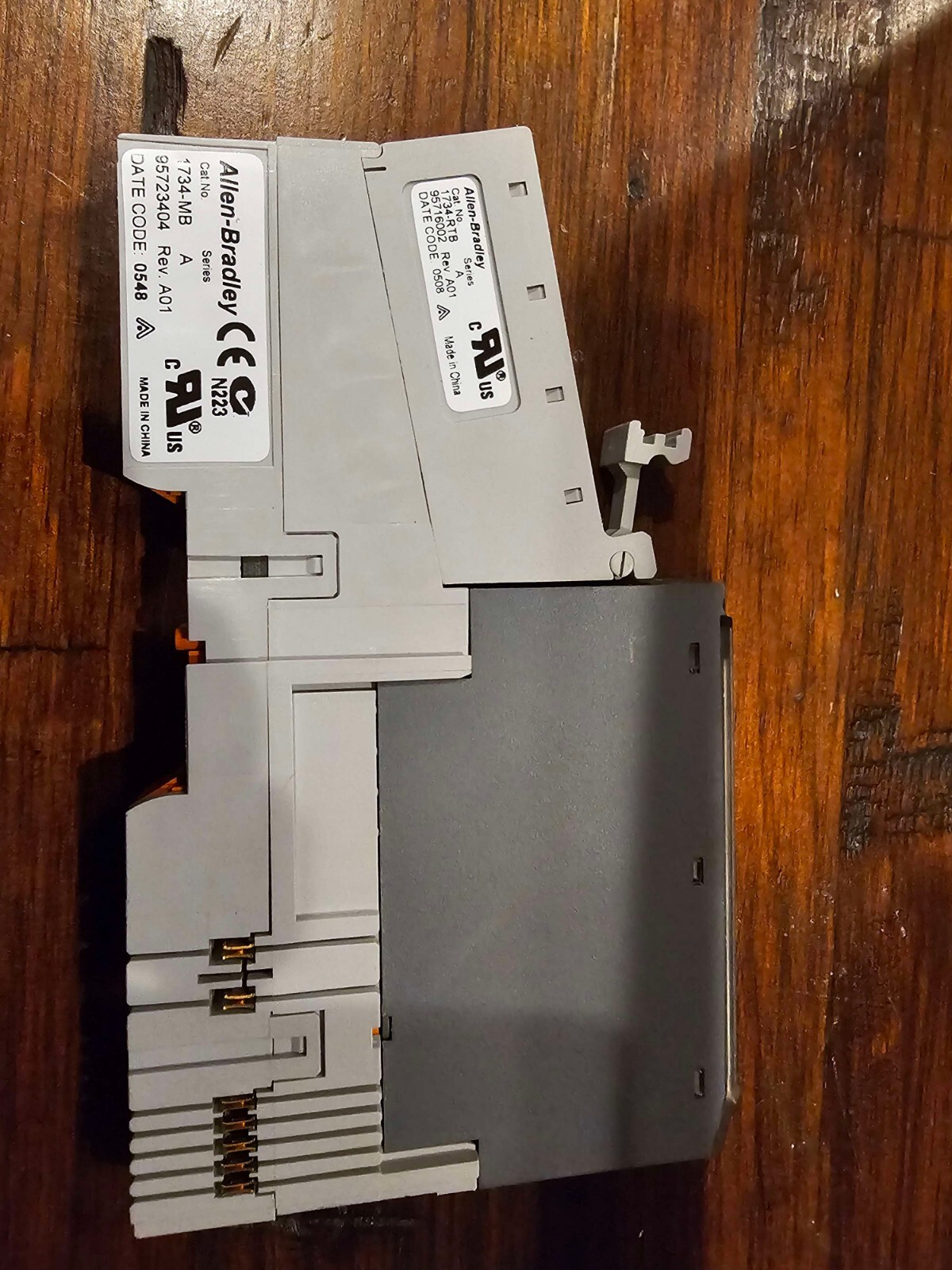 Allen Bradley 1734-IB8 Point I/O Sink Input Module – 24VDC – 1734-MB -1734-RTB