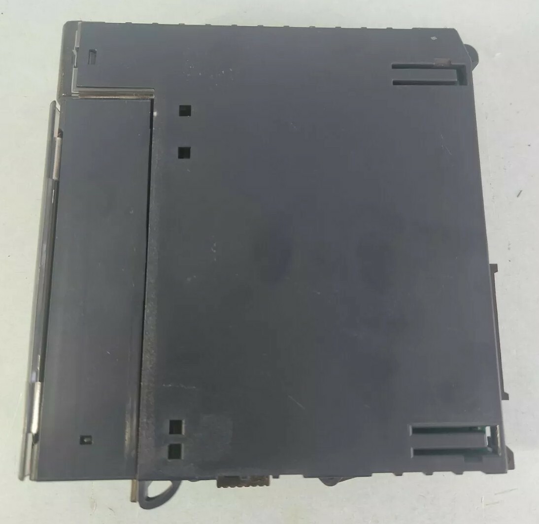 *NEW* GE IC694MDL240A RX3i 120VAC 50/60Hz 16PT Grouped Input Module *WARRANTY*