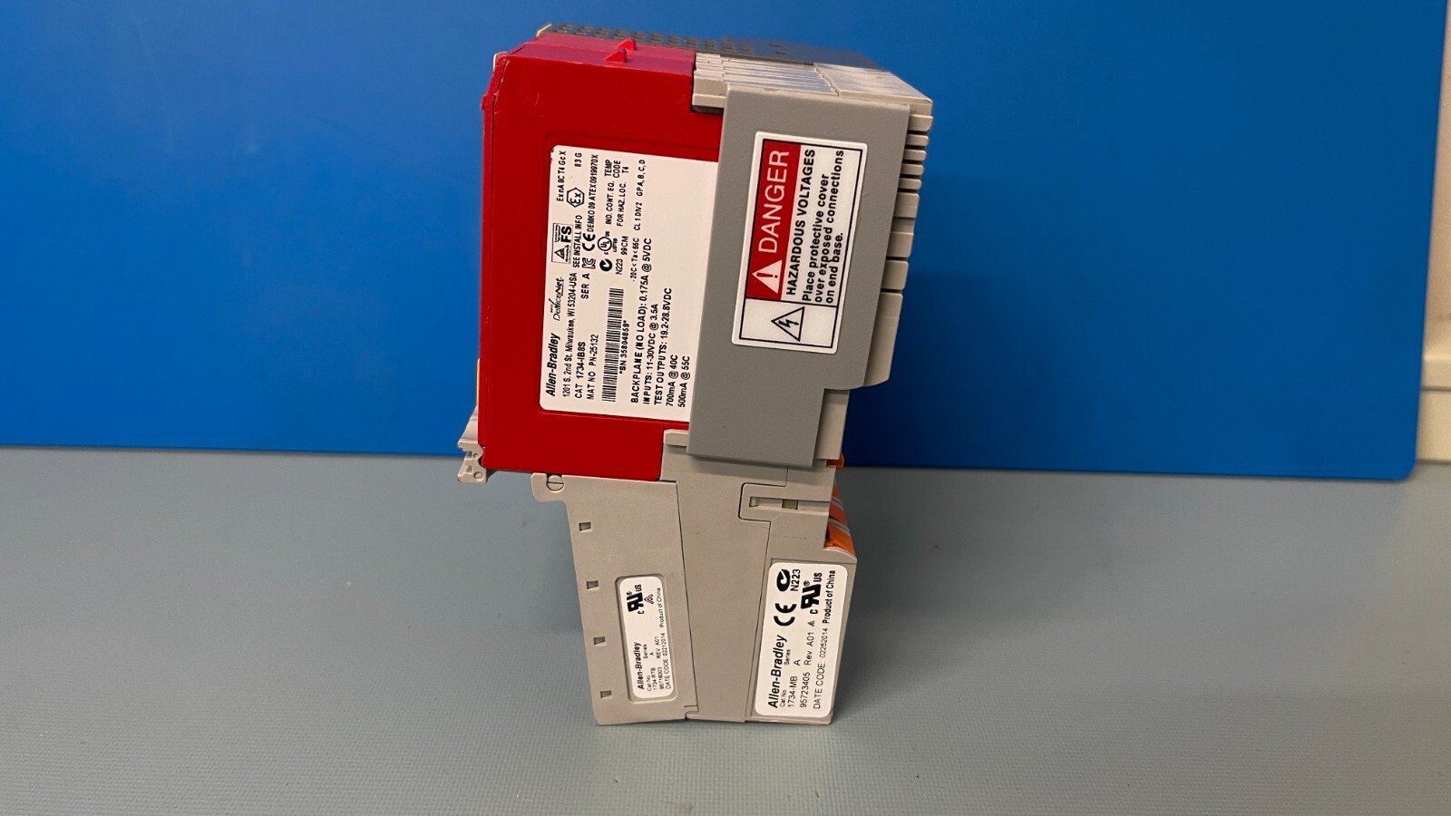Allen-Bradley 1734-AENT Series-B With 1, 1734-0B8S & One 1734-IB8S Modules