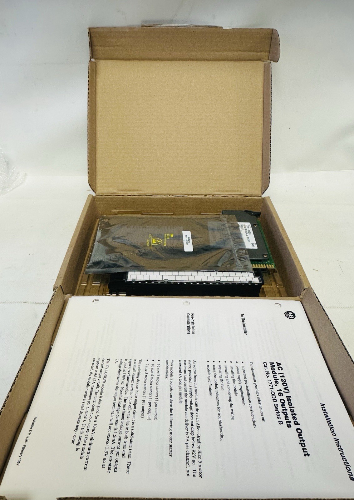 Allen-Bradley 1771-0D16 Isolated 120V AC Output 2A Pilot Duty Ser.B