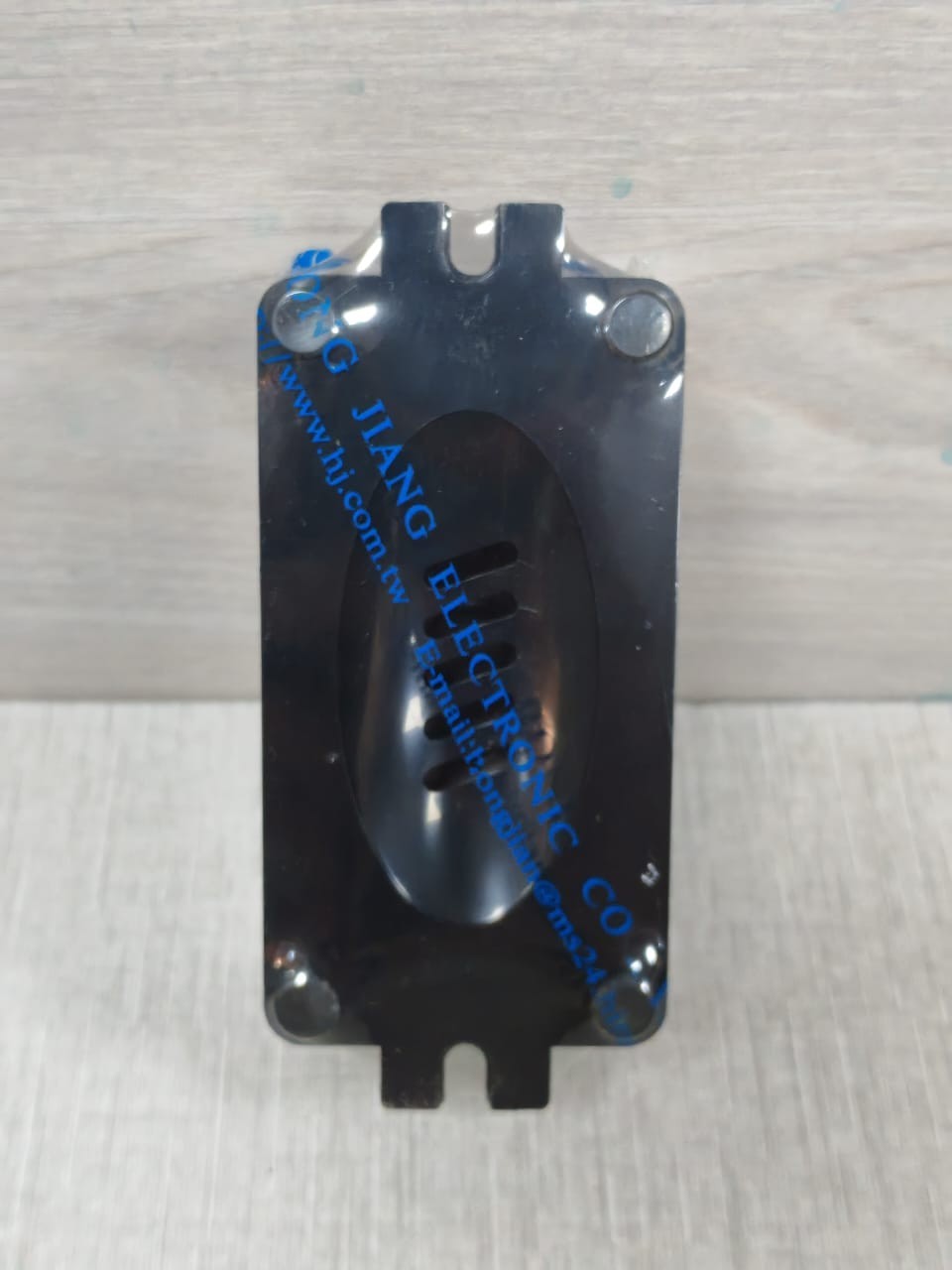 ELECTRONICS CHIME CH-2421-4 DC 24V -NEW WITH FILTHY BOX