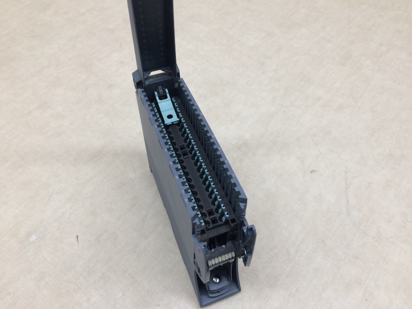 Siemens Simatic S7-1500 F-DI 16x24VDC 6ES7 526-1BH00-0AB0 FS:01 Failsafe Digital