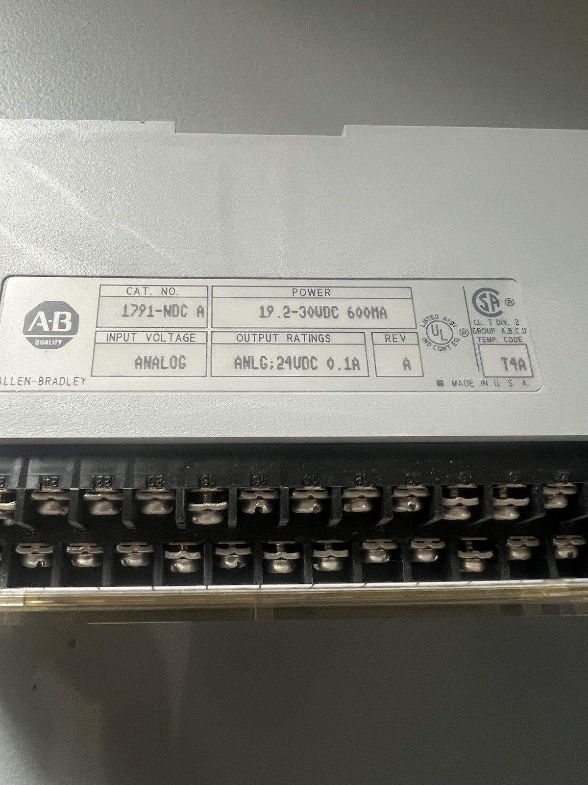 Allen-Bradley 1791-NDC A Analog PLC Input/Output Module 19.2-30VDC 600mA