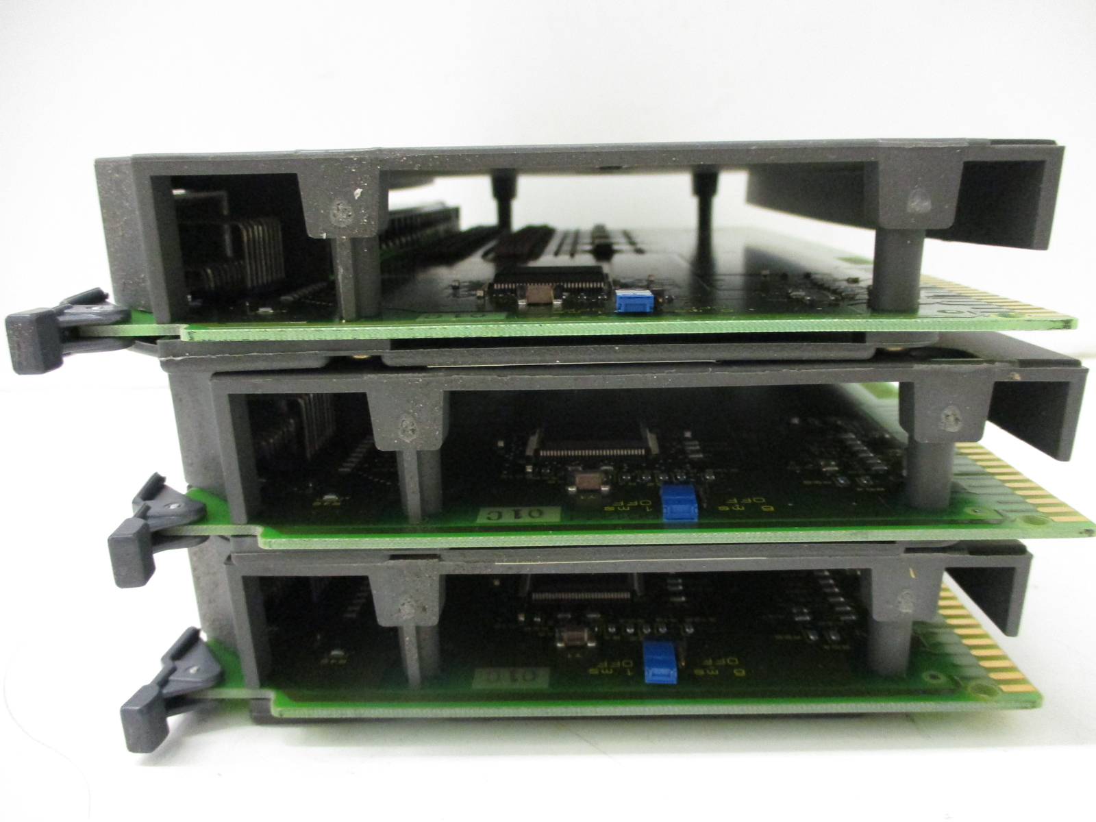 (LOT OF 3) ALLEN BRADLEY 1771-IBD SERIES B INPUT MODULE 10-30 VDC