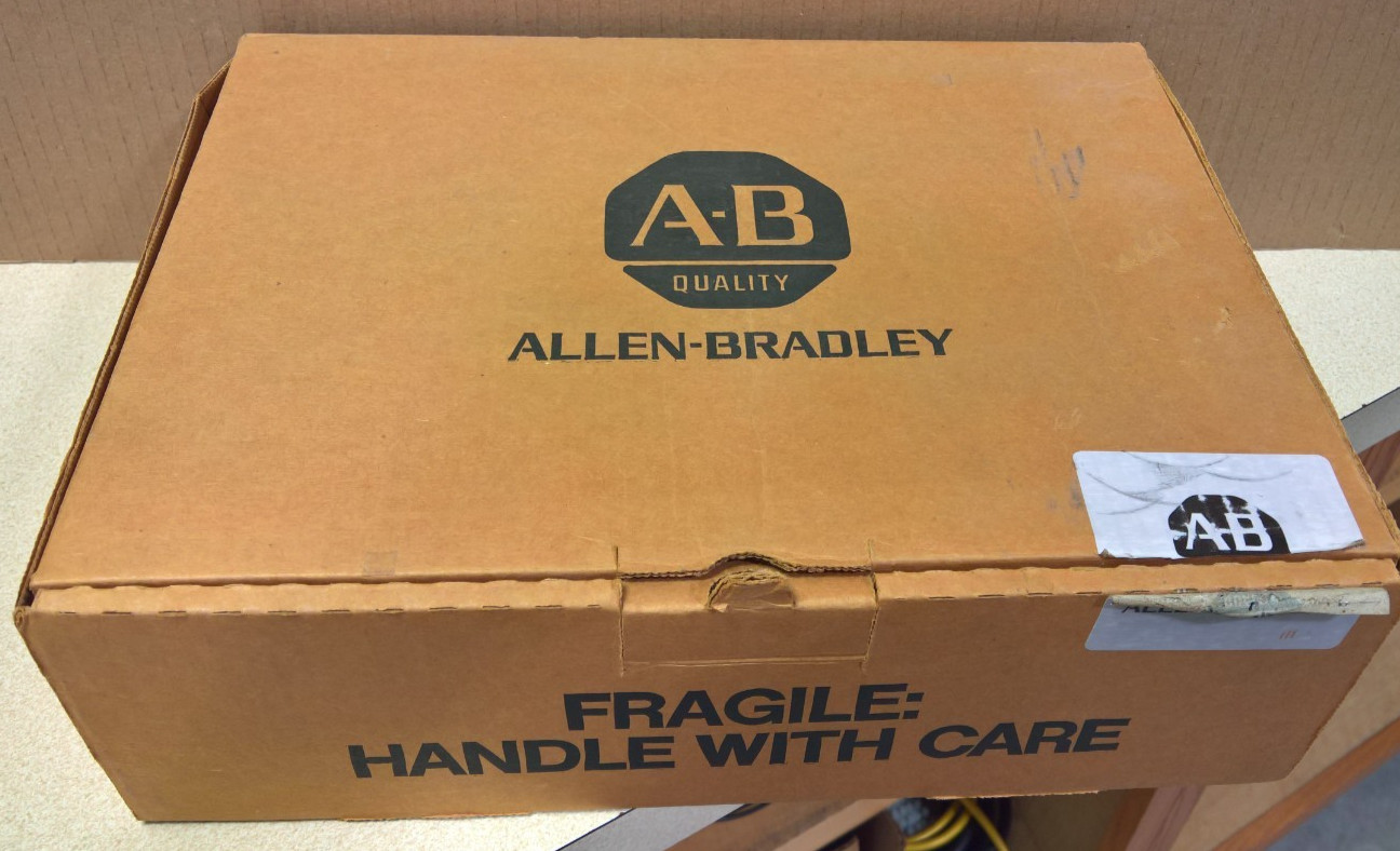 New Allen Bradley Analog Output Module 1771OFE2 Series B 4-20mA current output