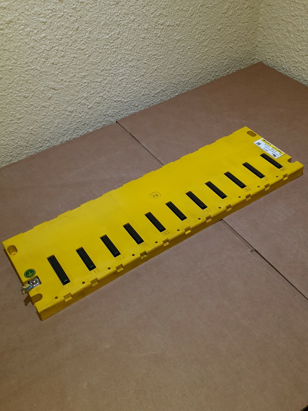 FANUC ABU10A A03B-0819-C001 10 SLOT RACK A350-9001-T042/02 Fast Shipping