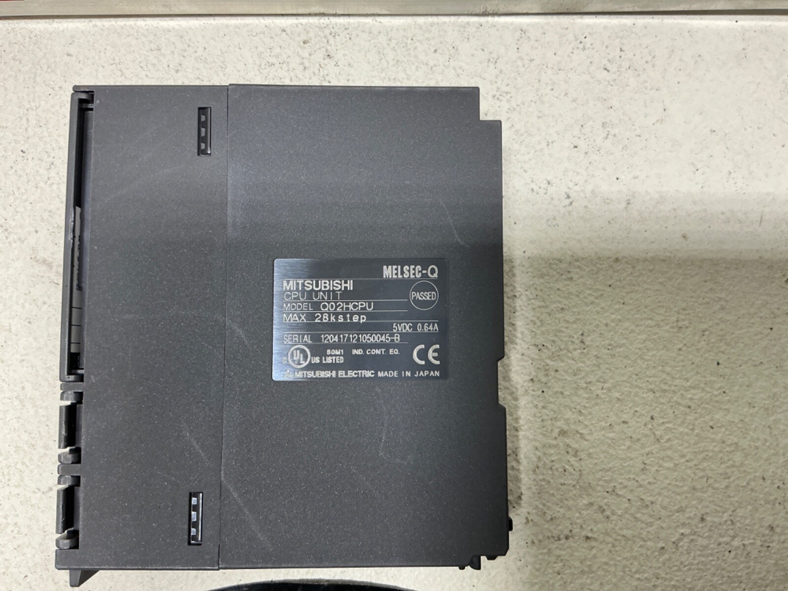 MITSUBISHI Q38B BASE UNIT WITH POWER SUPPLY AND 6 MODULES *SEE DESCRIPTION*