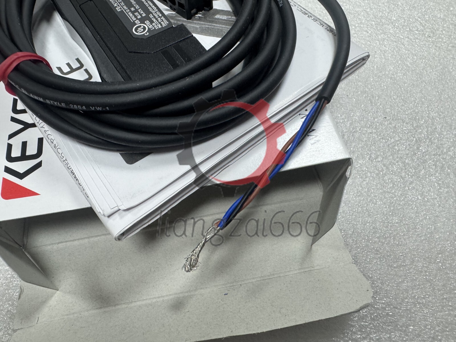 FS-N11P NIB KEYENCE FSN11P Digital Fiber Optic Sensor Amplifier