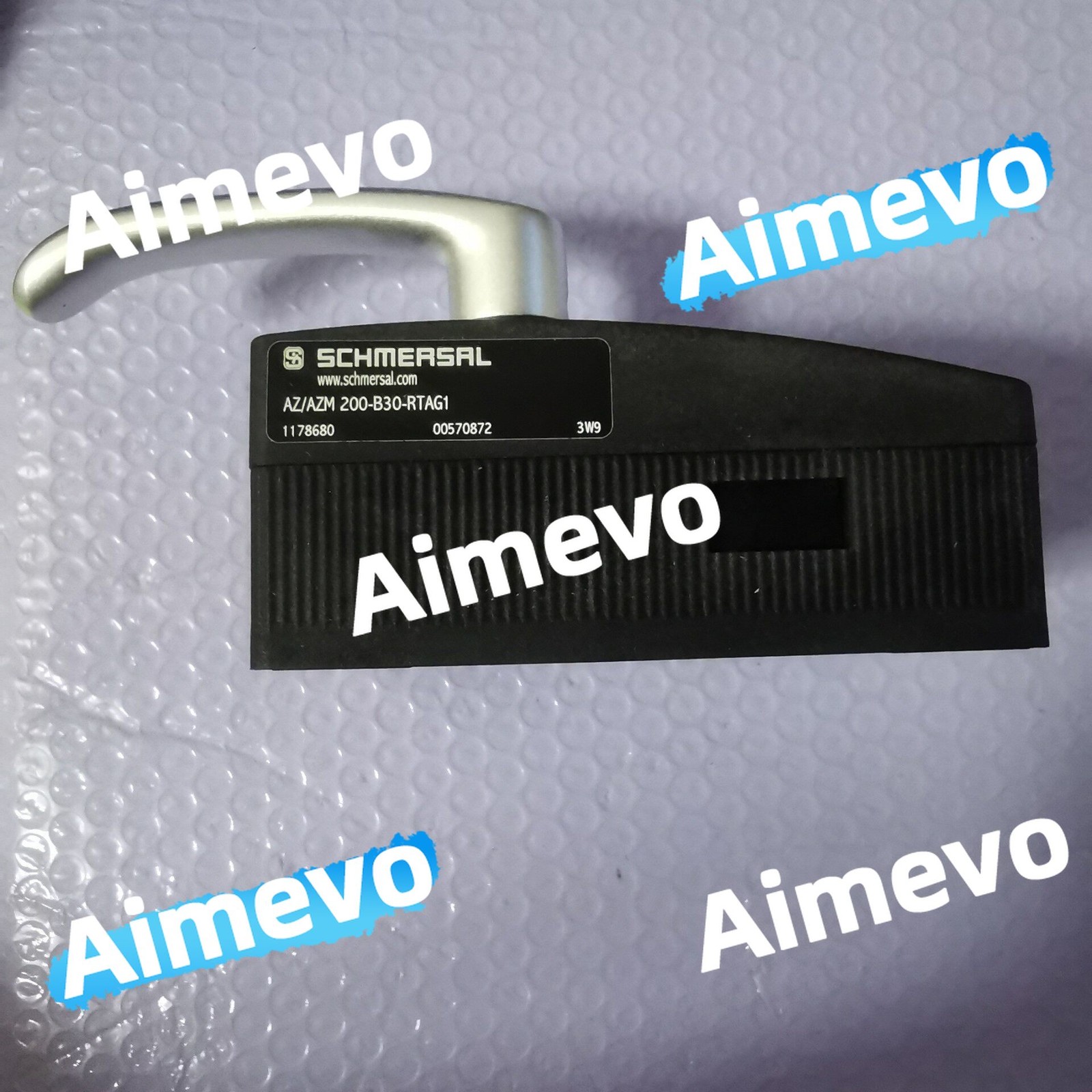 1pcs SCHMERSAL AZ/AZM200-B30-RTAG1 safety switch DHL shipping