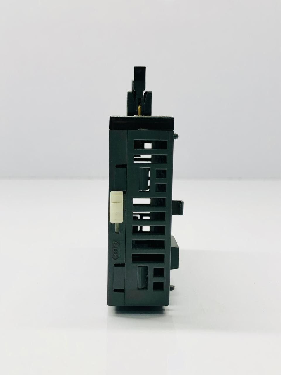 LS XBE-DC32A PLC MODULE INPUT 32 POINTS DC:24V SERIES:XBE FREE FAST SHIP