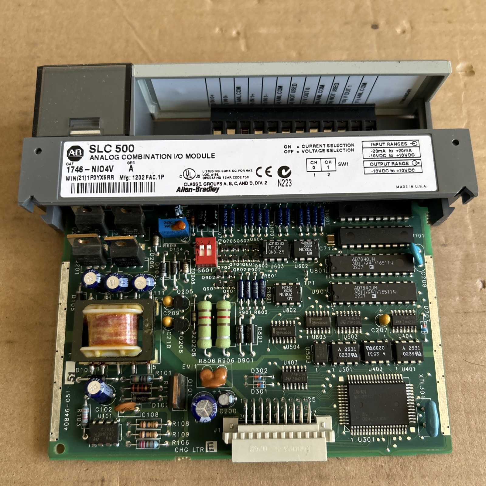 Allen-Bradley 1746-NIO4V Analog Voltage Comb Module