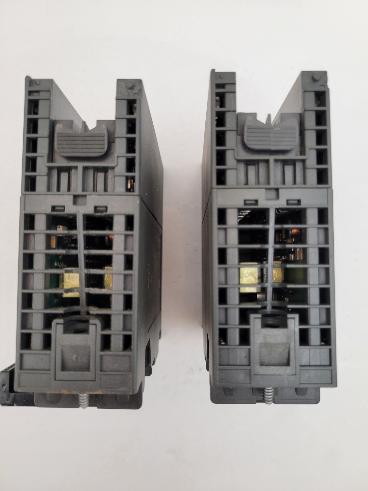 2 PC Siemens 6ES7331-7PF01-0AB0 Analog Input module 8 Analog 2-4 Wire