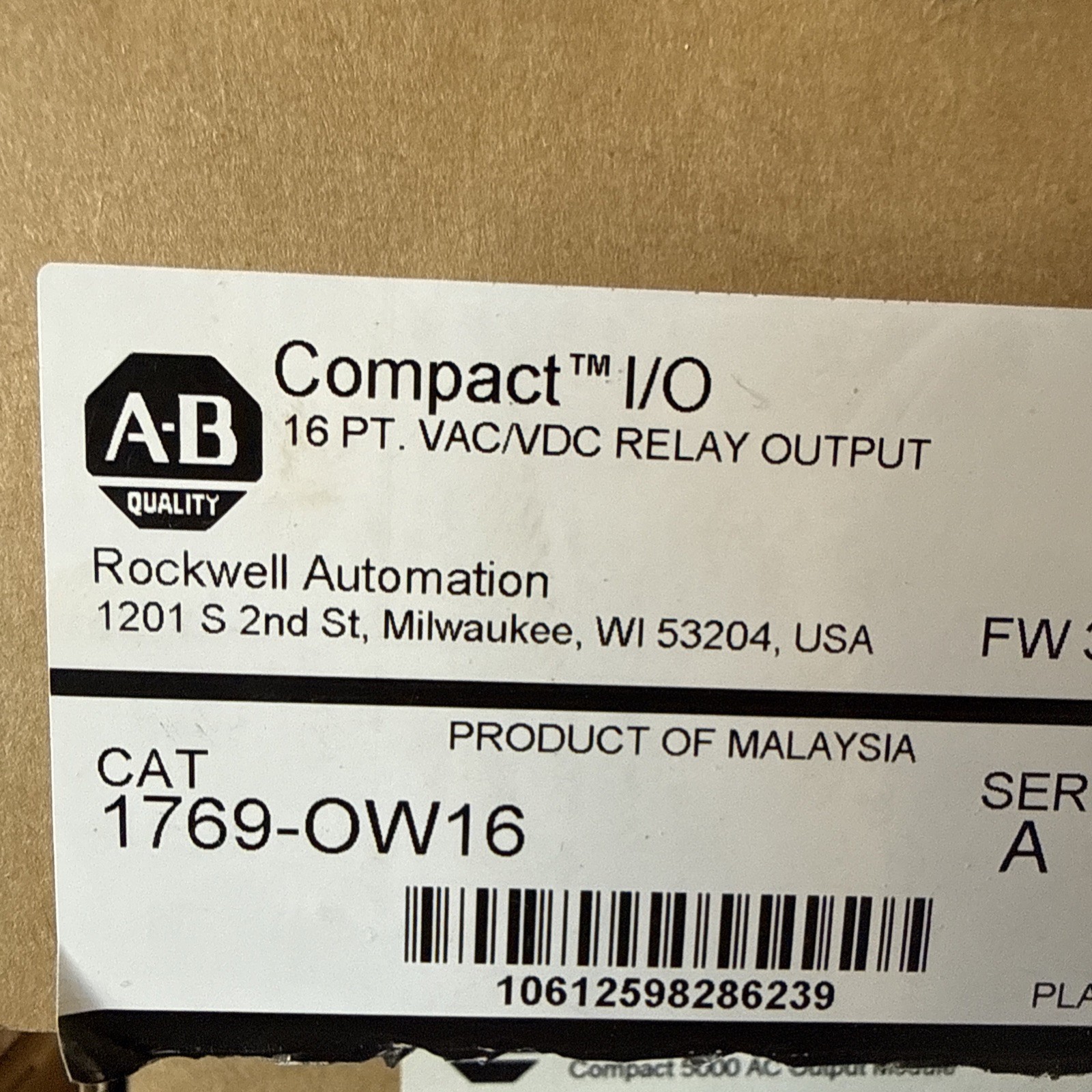 Allen-Bradley 1769-OW16 SER.A 16 Point VAC/VDC PLC Relay I/O Module Open Box