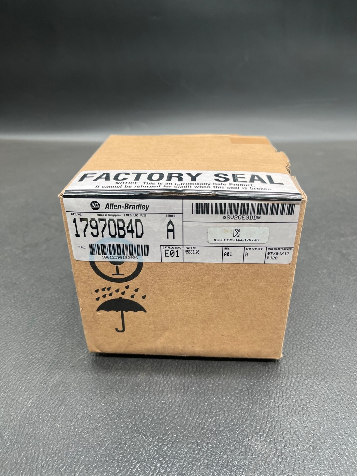 ALLEN‑BRADLEY 1797‑OB4D FLEX Ex Digital Output Module USED