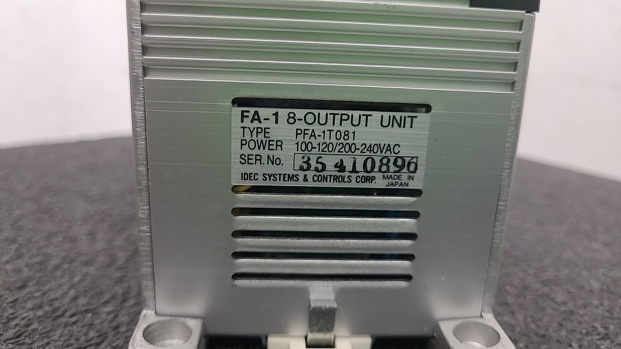 IDEC FA-1 PFA-1T081 8-Point DC Output Module Industrial Automation Unit Lot of 3