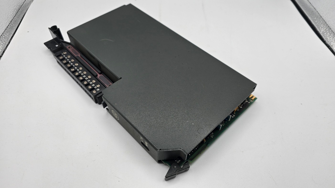 ALLEN BRADLEY 1771-IL ISOLATED ANALOG INPUT MODULE 12 BIT Rev. B SER. A 1.4A 5V