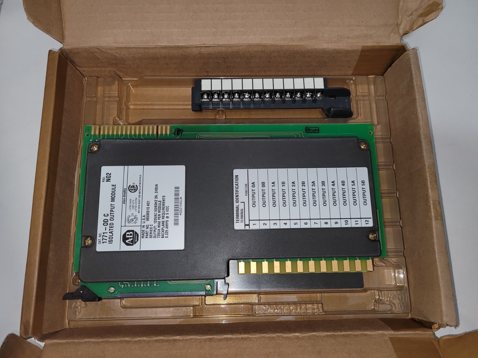ALLEN BRADLEY AC Digital 1771-OD Isolated Output Module -0D 120V (6 Point) 120 V