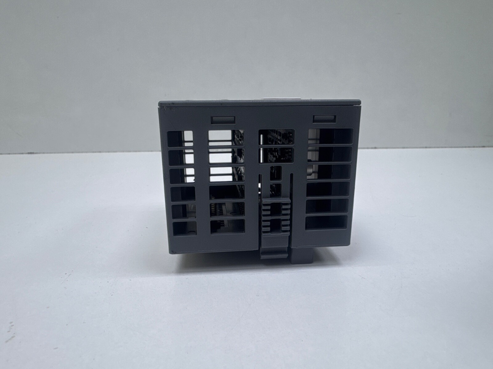 ABB DC532 1SAP240100R0001 DIGITAL INPUT/OUTPUT MODULE