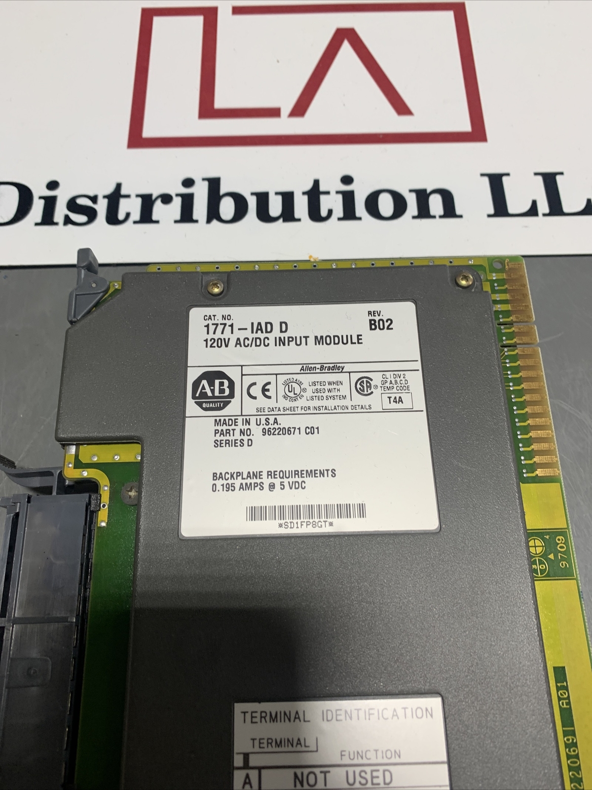ALLEN-BRADLEY 1771-IAD/D REV. B02 120V AC/DC INPUT MODULE – USED – FREE SHIPPING