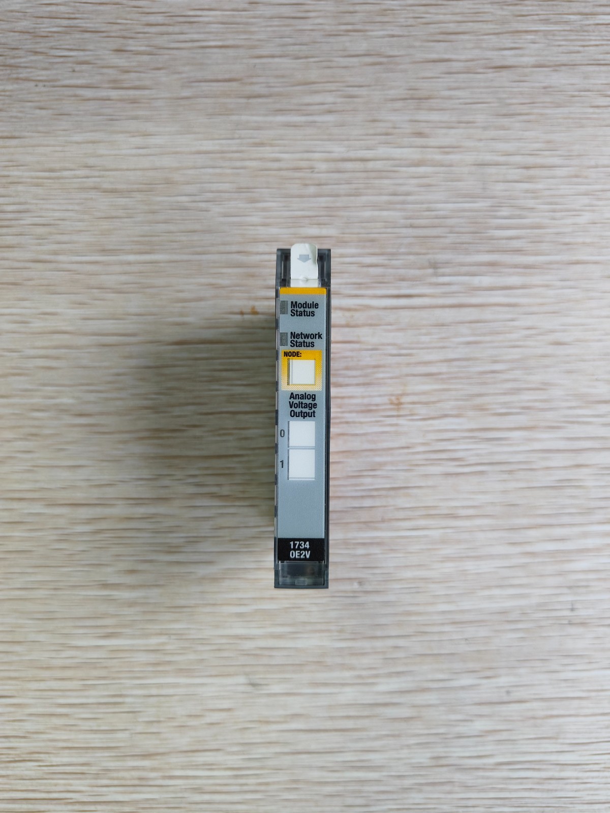 Allen-Bradley 1734-OE2V I/O Module