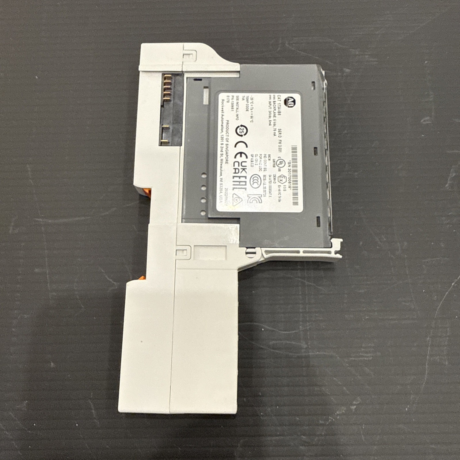 Allen Bradley 1734-IB8 1734-1B8 D 1734-MB 1734-RTBS Point I/O Input Module 24VDC