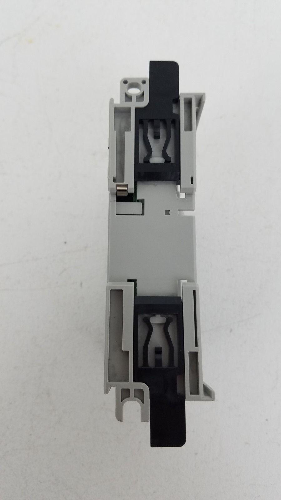 Allen-Bradley 1769-OWBI 8 PT Isolated From A Relay 240V output