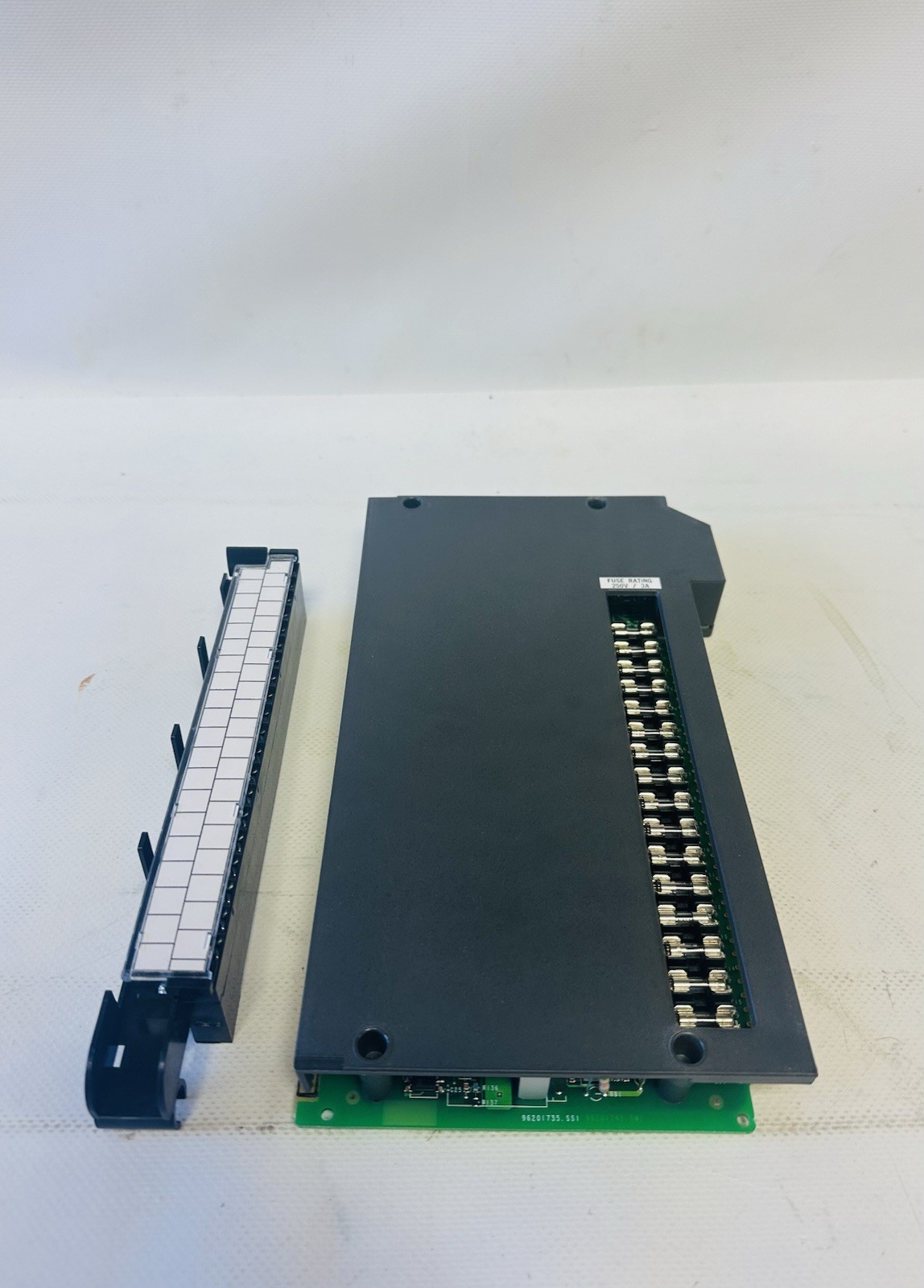 Allen Bradley 1771- ODD BISOLATED 120V AC OUTPUTMODULE