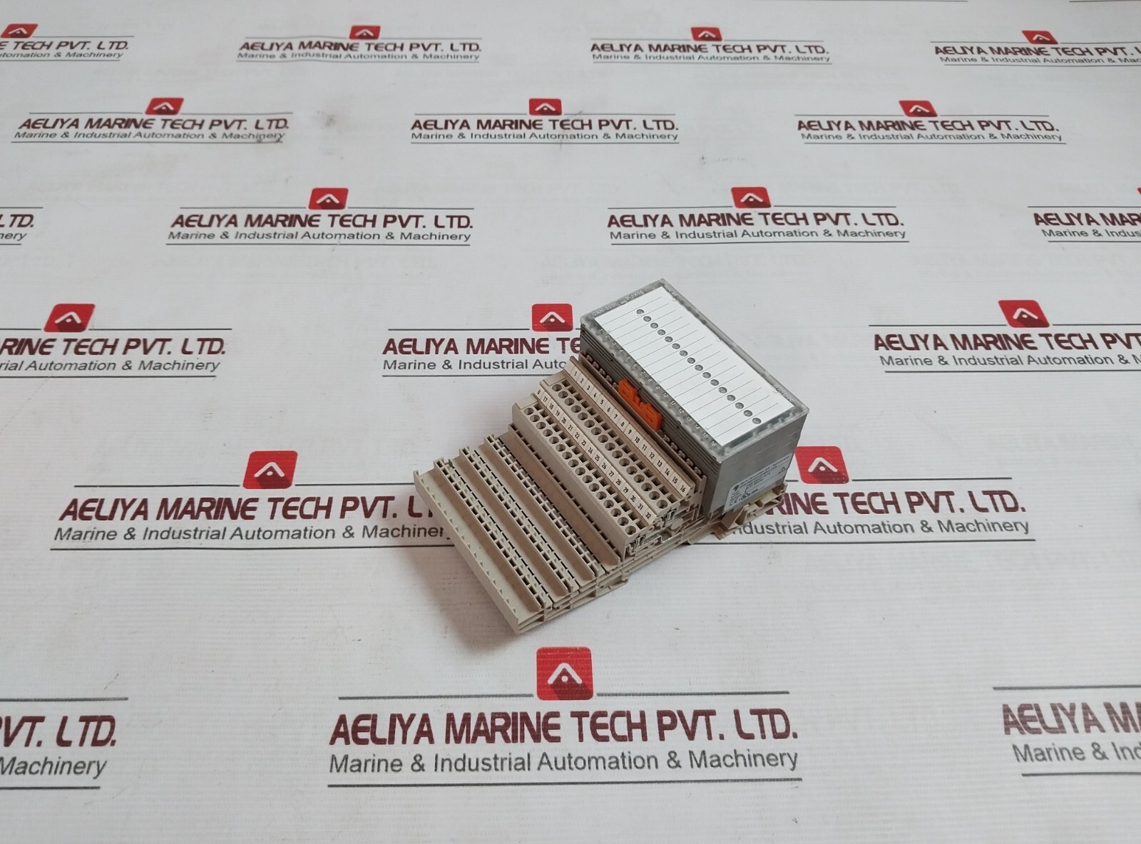 MICRO INNOVATION CAN-32DI/P-2X16 PLC Module Rack Version 9