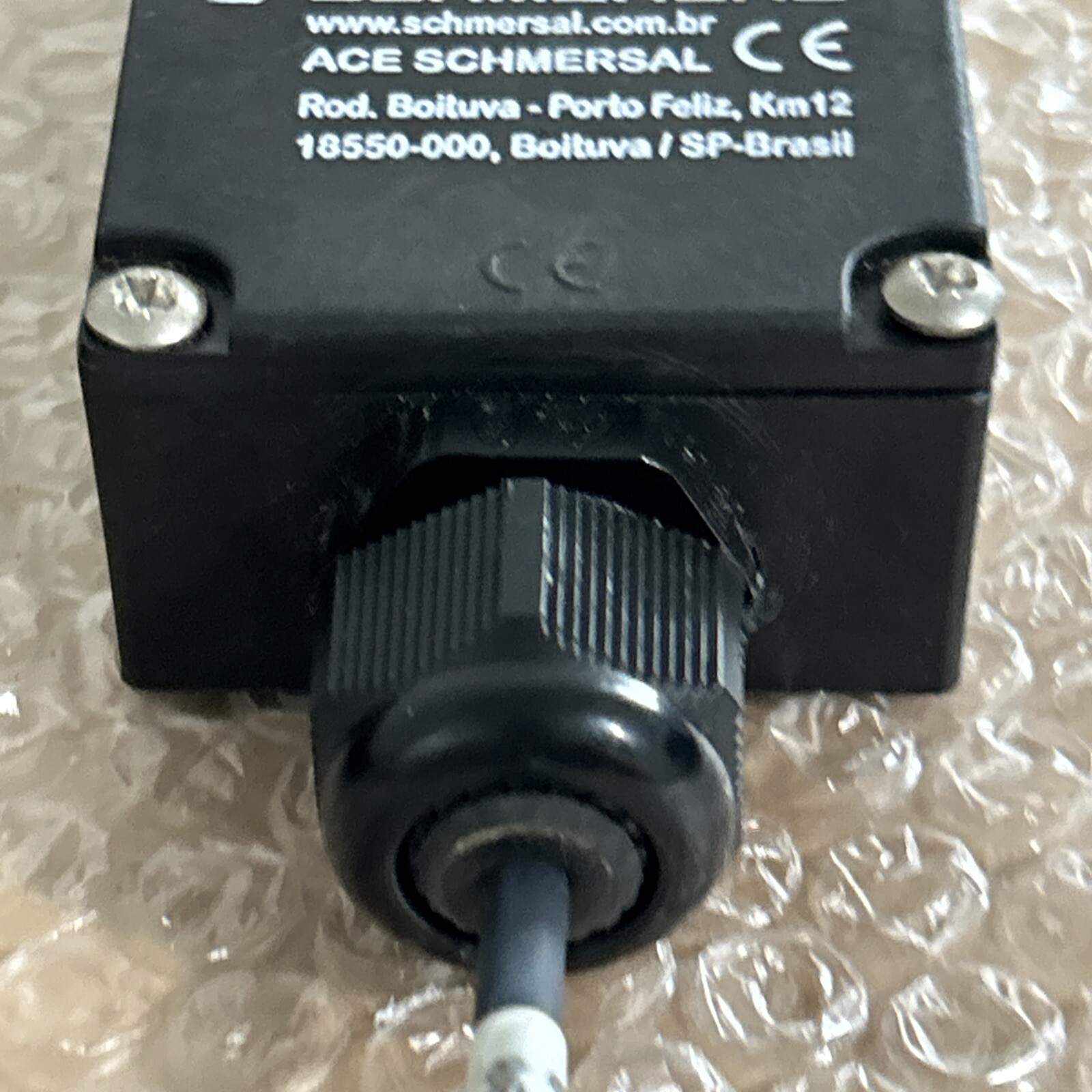 (5) SCHMERSAL AZ16-03ZVRK-M20- SAFETY INTERLOCK SWITCH – USED –