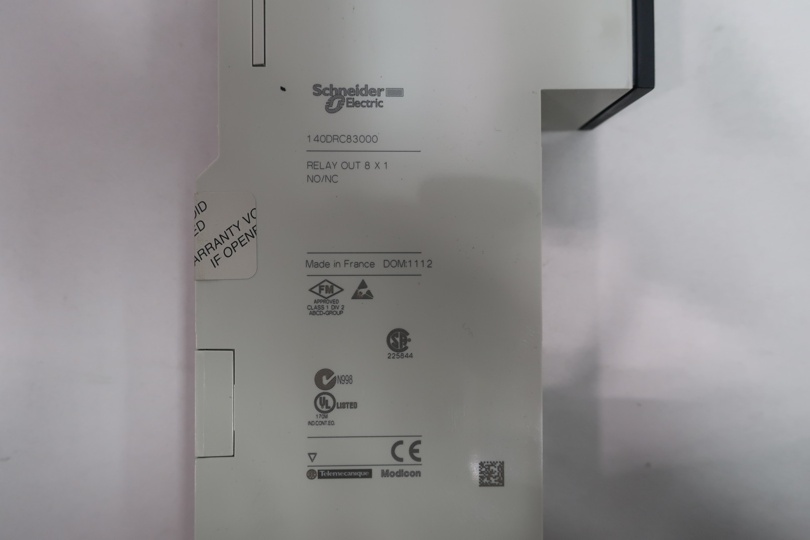Schneider 140DRC83000 Tsx Quantum Output Relay Module