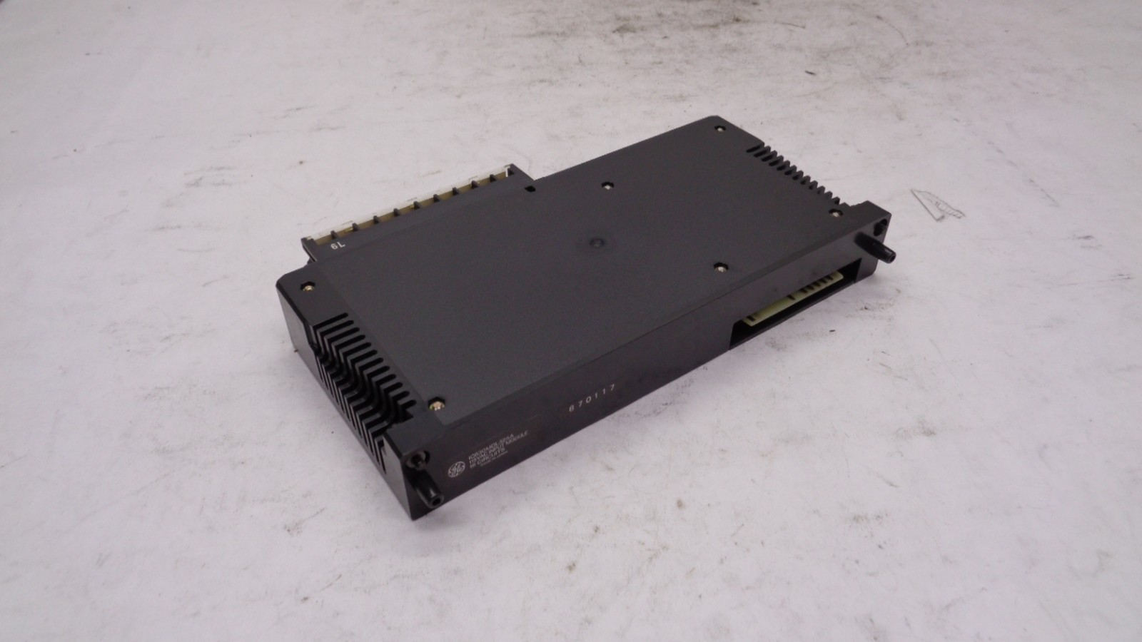 NEW IN BOX GE IC630MDL325A INPUT MODULE SERIES 3 115VAC/ 16 CIRCUITS