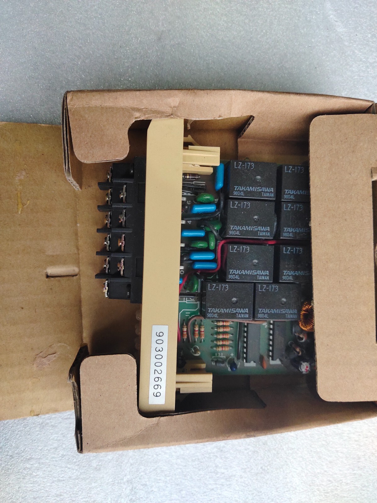 KOYO KOSTAC E-01T-4157 RELAY / OUTPUT PROGRAMMABLE CONTROLLER E01T-4157