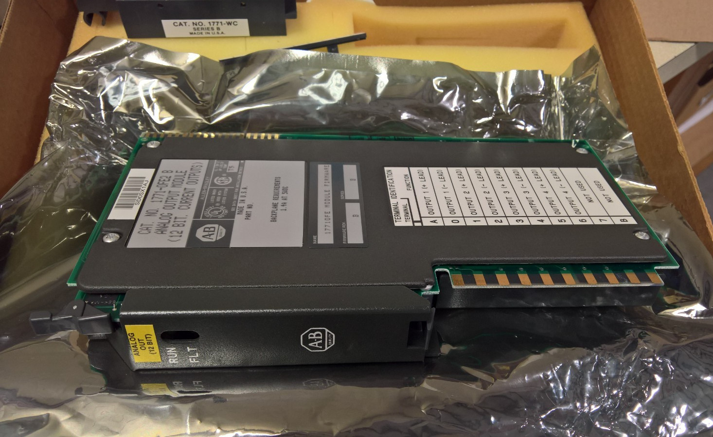 New Allen Bradley Analog Output Module 1771OFE2 Series B 4-20mA current output