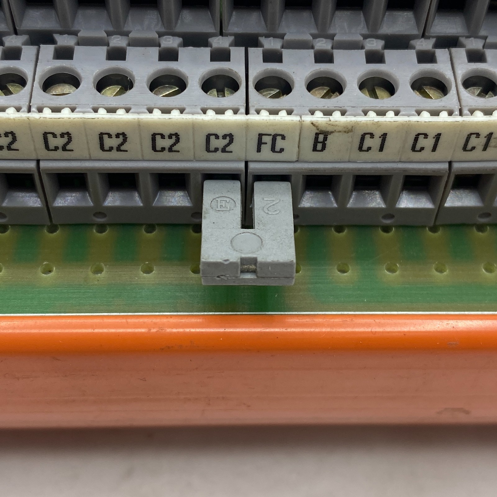 Entrelec BF-OM-16-B Relay Interface Board 16-Way Module 02104114