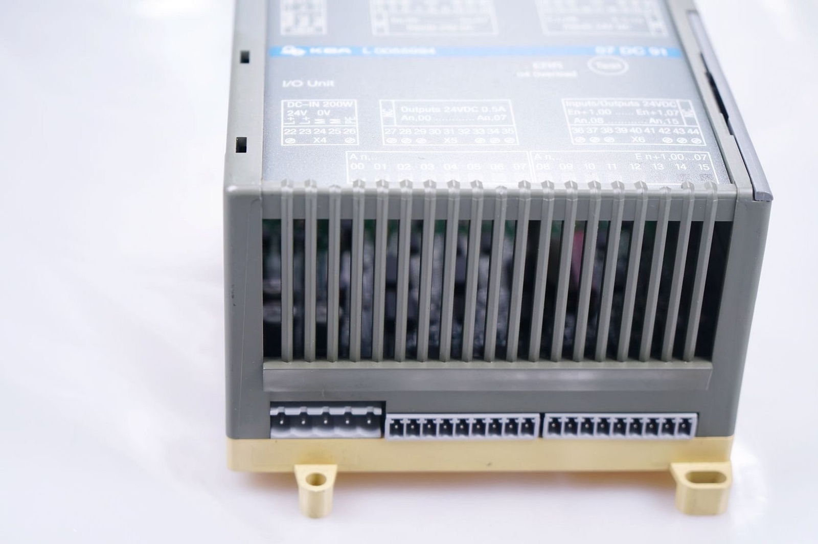 ABB I/O Unit KBA L0055994 07DC91 GJR5251400R3202, Bottom Faulty