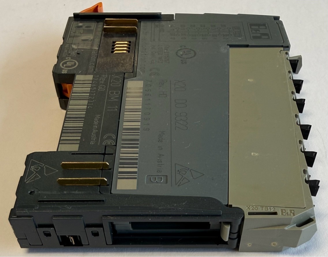 B&R Digital Output Module / Digital Output / 24VDC / Rev. H0/X20DO9322