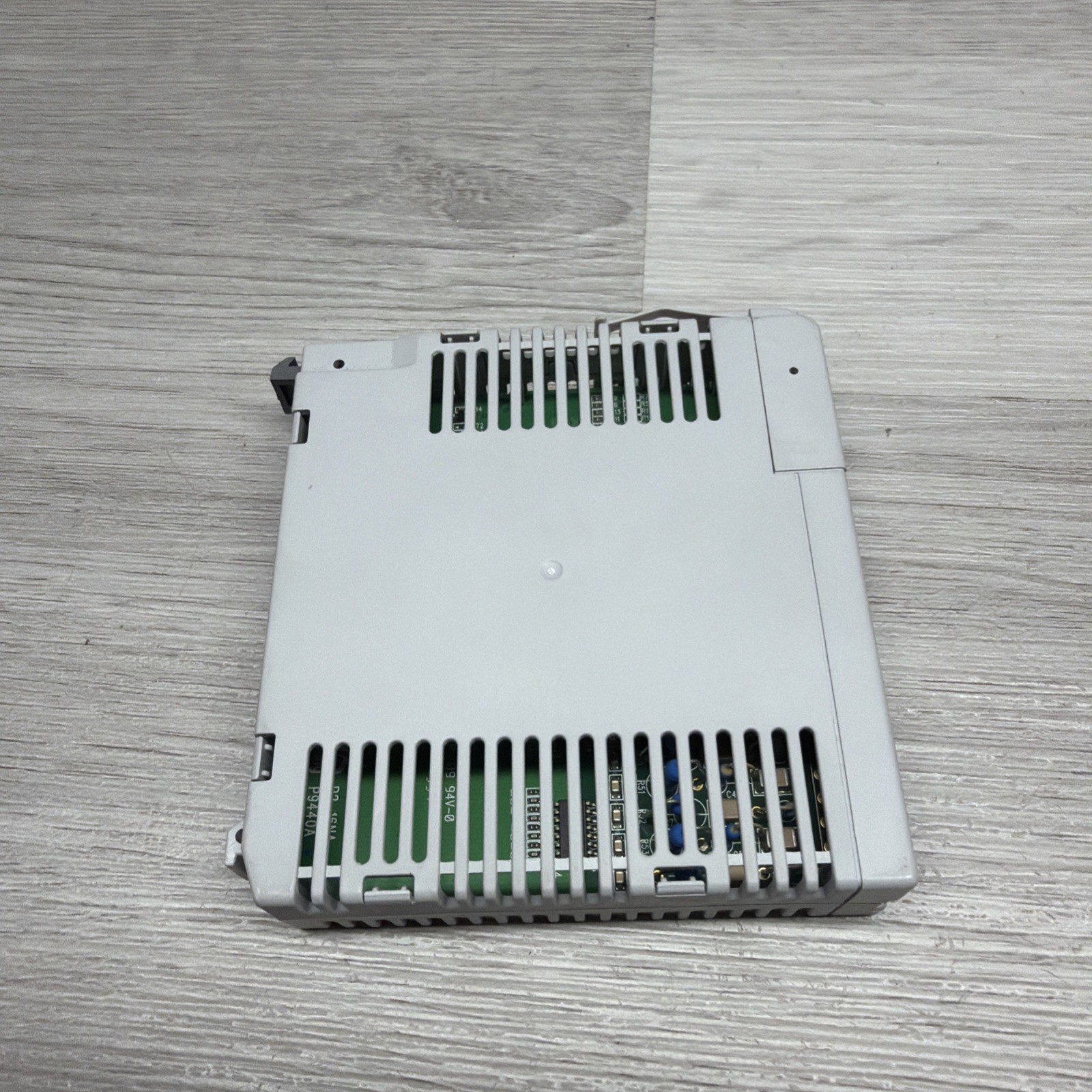 Automation Direct P2-16NA Discrete AC Input Module, 16 Point, READ DESCRIPTION
