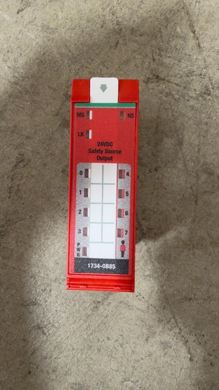 Allen-Bradley 1734-OB8S POINT Guard I/O Safety Module, Ser B