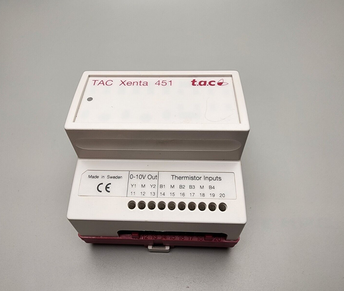 TAC Xenta 451 with base, Analog Input and Output Module, 0-073-0281-1