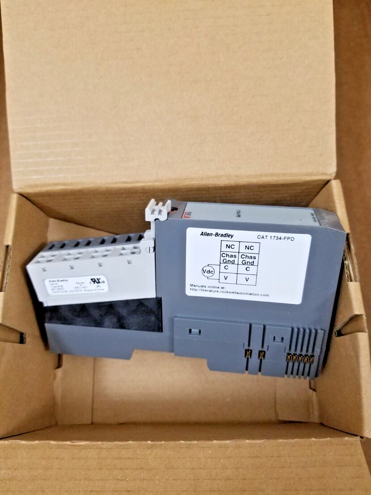 Surplus NEW IN BOX Allen Bradley 1734-FPD/B Field Potential Distributor 24V/240V